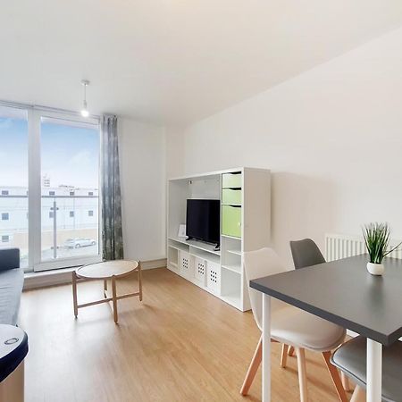 Free Parking - Two Bed Apartment By London Docklands Ngoại thất bức ảnh